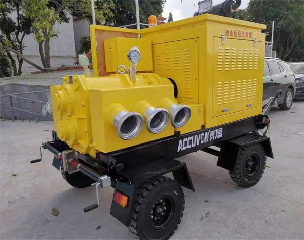 移動排澇泵車有什么優點?能進行定制嗎?